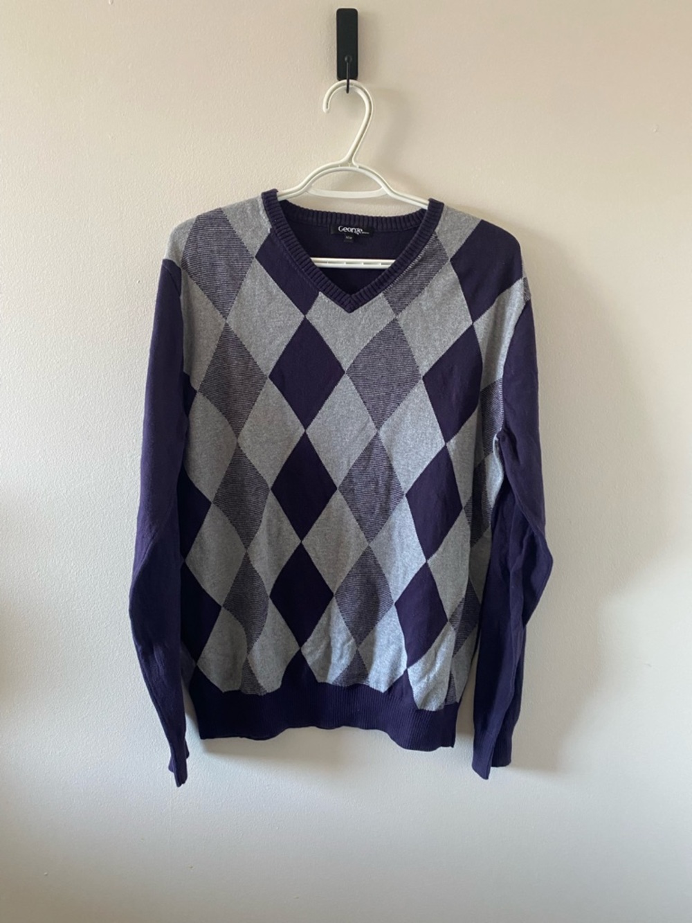 George Men's Purple and Gray Argyle V-Neck Pullover Sweater
